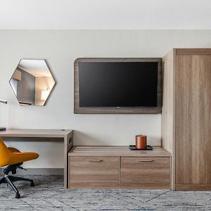Standard Zimmer mit Kingsize-Bett